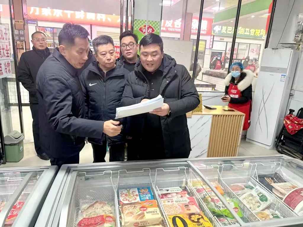 商丘市市場監(jiān)管局 提前介入，筑牢“雙節(jié)”期間食品銷售與酒類經(jīng)營安全防線